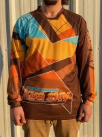 Kua Sky Retro jersey skydiving